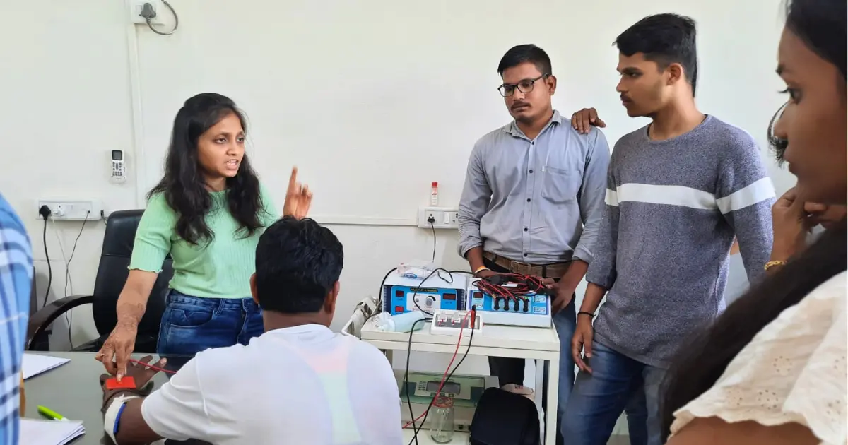 Classroom physiotherapy lecture session