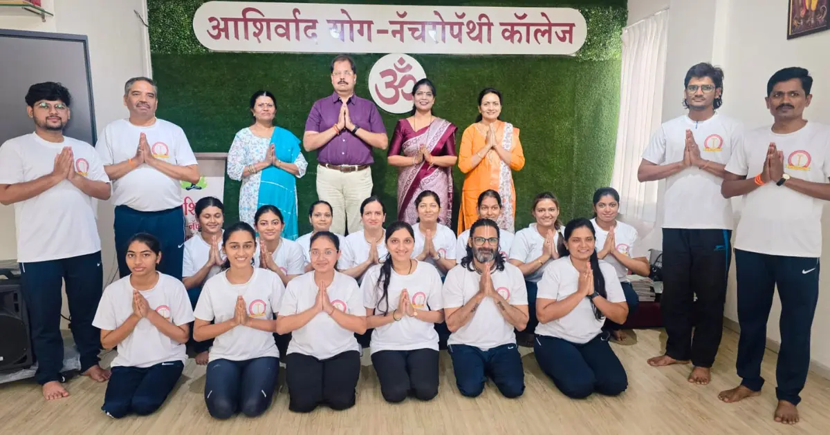 Our yoga class students image 2