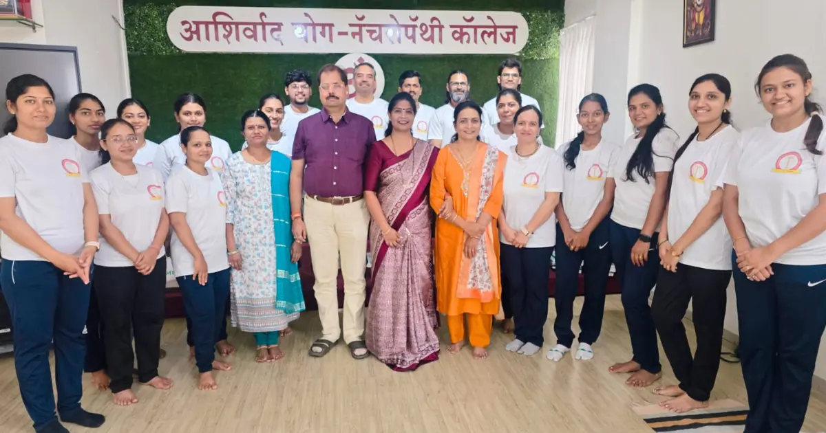 Our yoga class students image 3