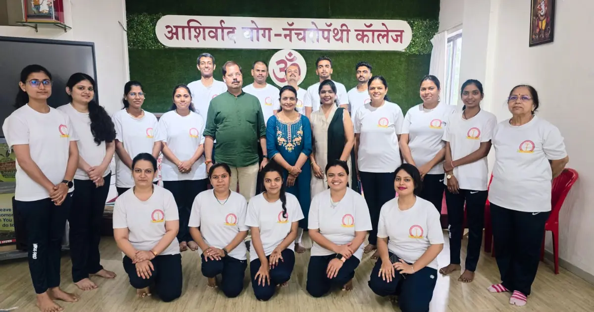 Our yoga class students image 7