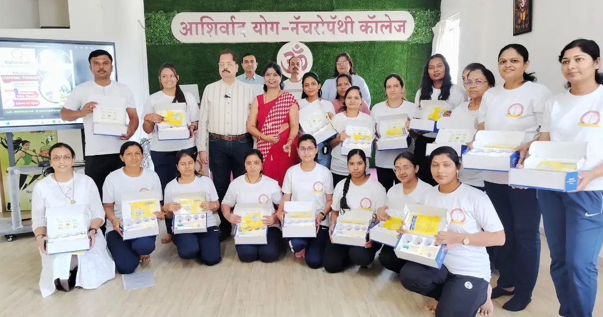 Practical physiotherapy demonstration class